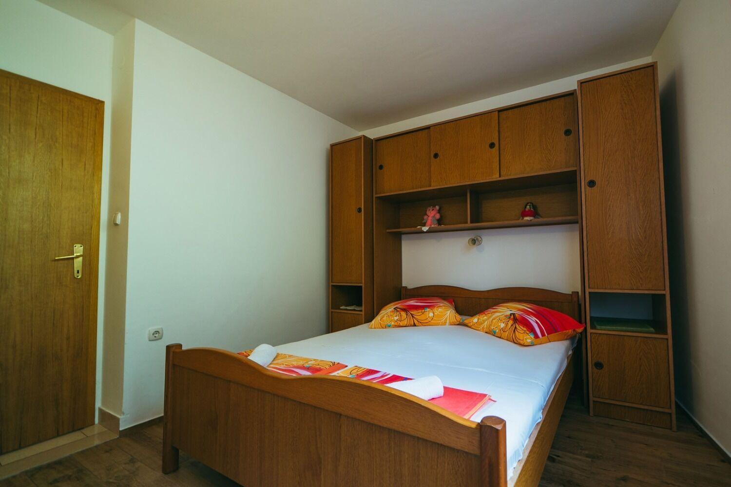 Apartments Lovre - Close To The Sea Brela Εξωτερικό φωτογραφία