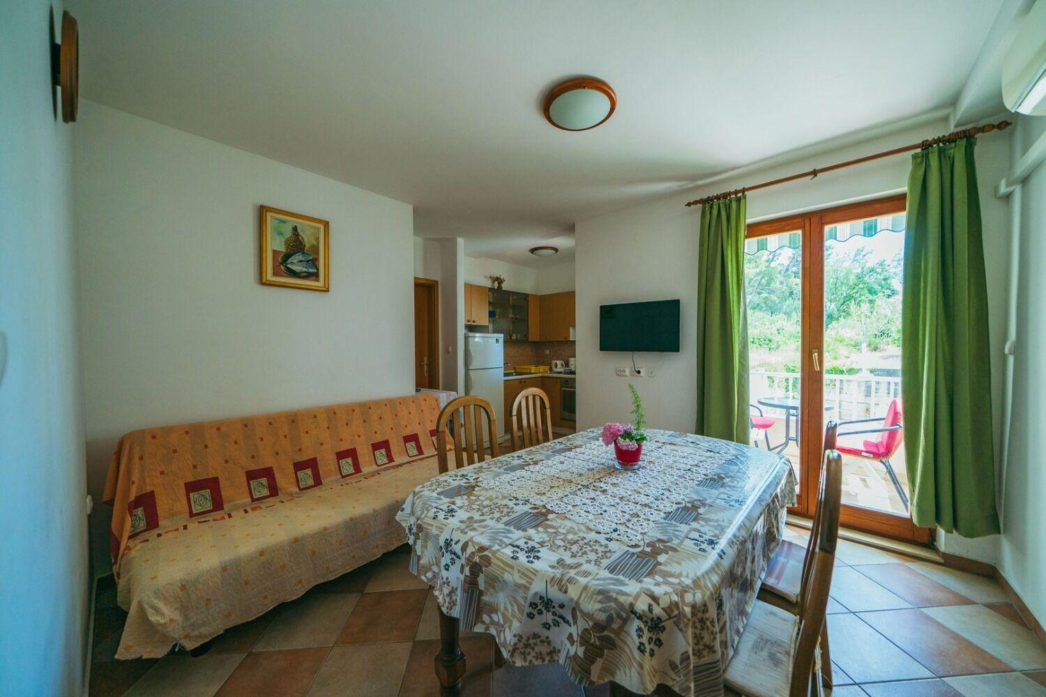 Apartments Lovre - Close To The Sea Brela Εξωτερικό φωτογραφία